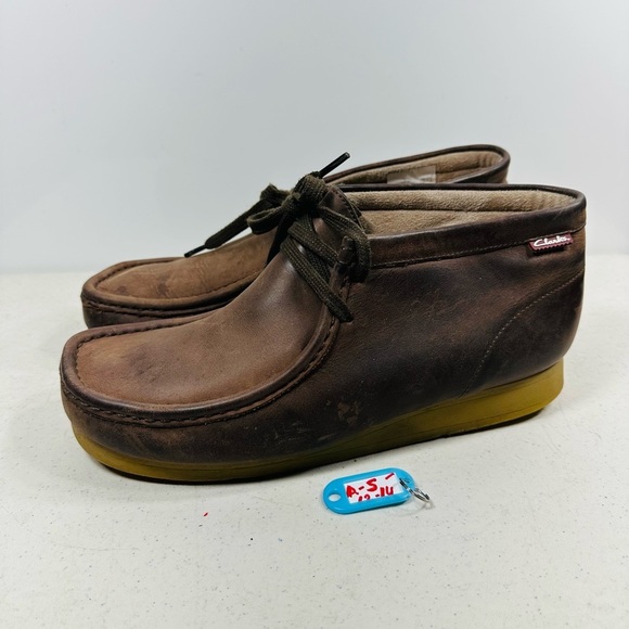 Clarks Men\'s Stinson Brown Distressed Leather High Top Chukka Boots Shoes 11M